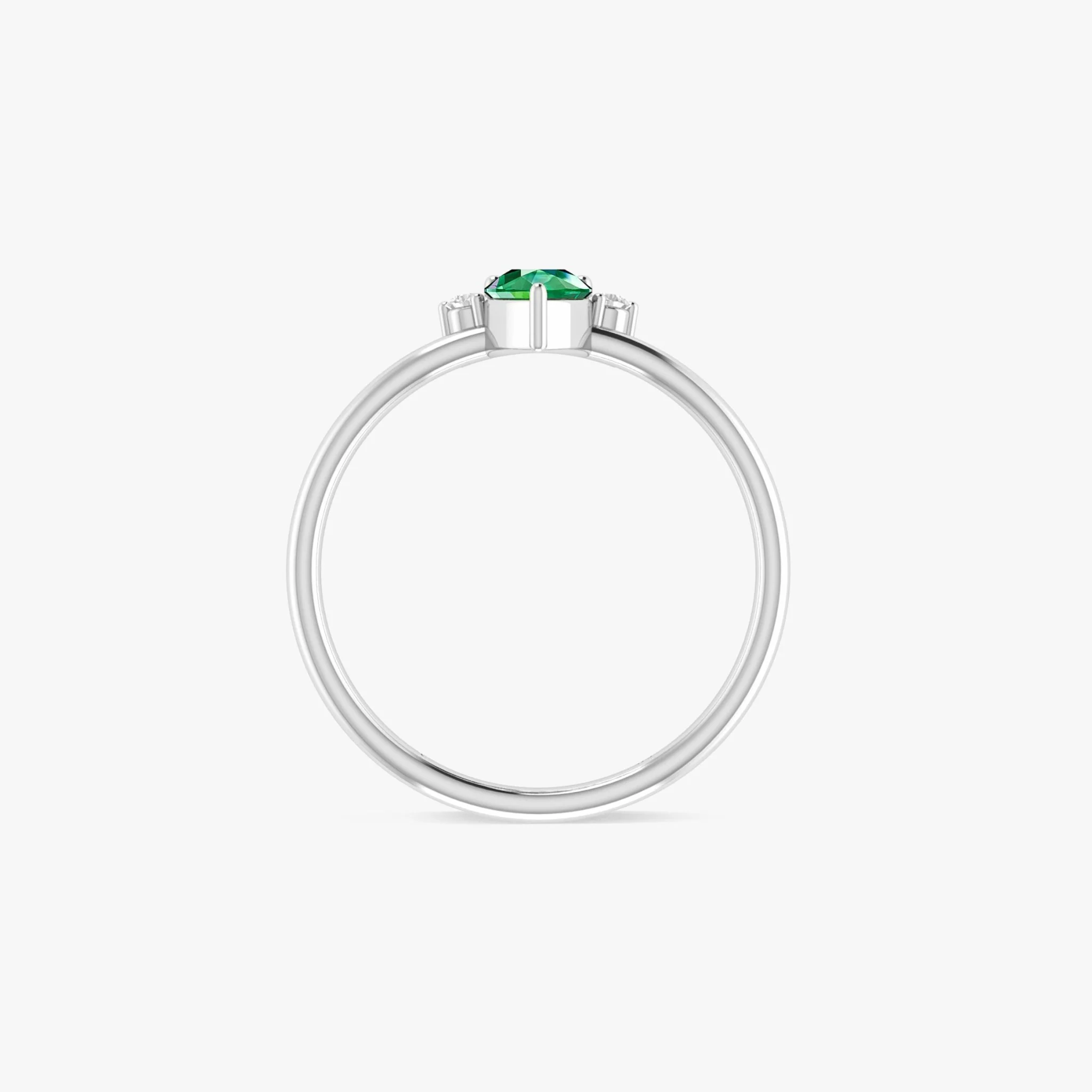 Green Emerald Pear Gemstone Ring - Image 5